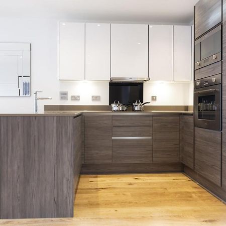 Stylish Family Sized 2 Bedroom Apartment London Exterior photo