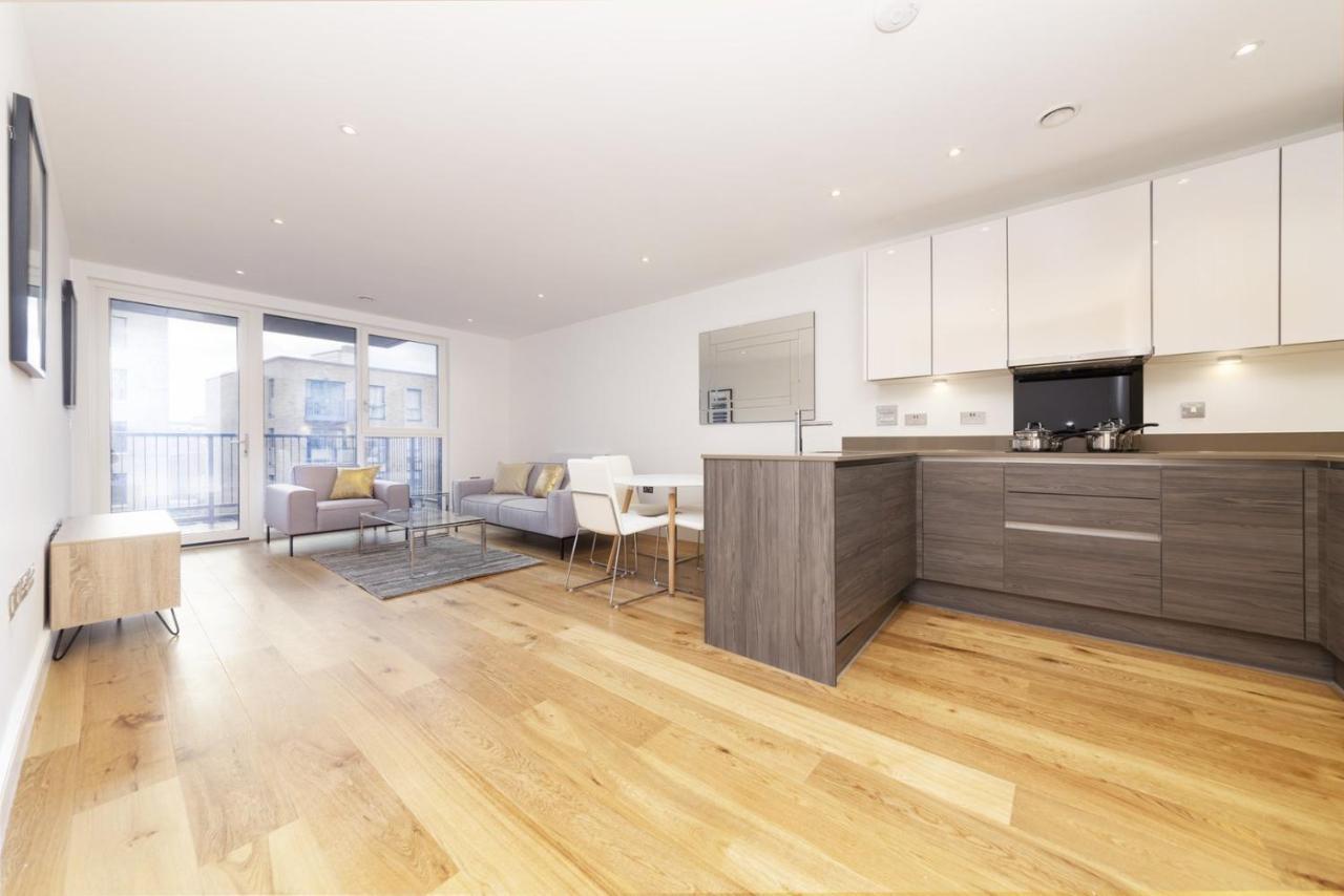 Stylish Family Sized 2 Bedroom Apartment London Exterior photo