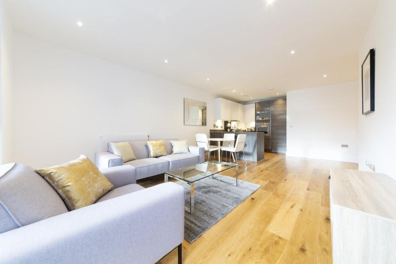 Stylish Family Sized 2 Bedroom Apartment London Exterior photo