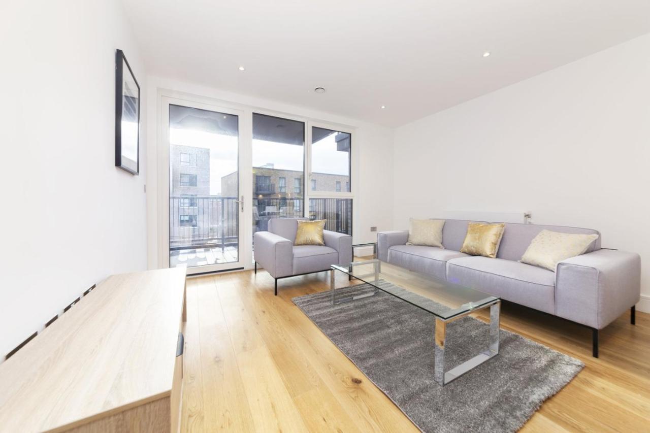 Stylish Family Sized 2 Bedroom Apartment London Exterior photo